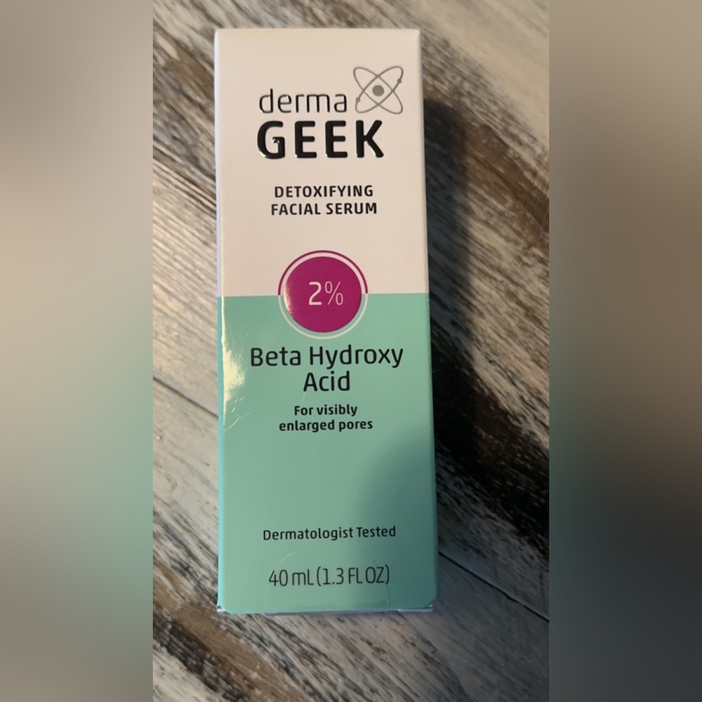 Derma geek detoxifying facial serum beta hydroxy acid new 1.3fl oz